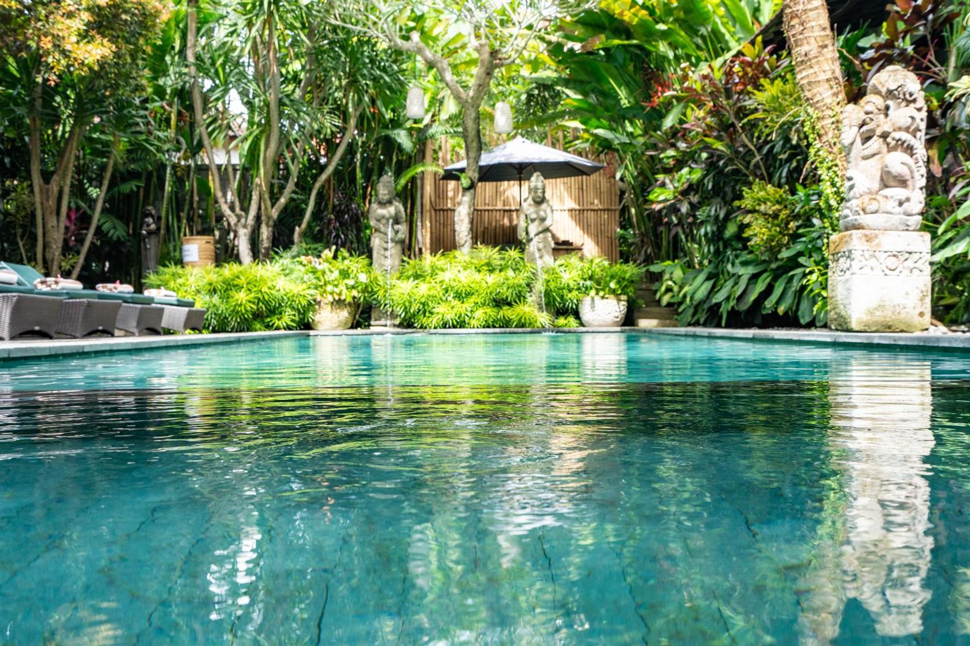 Meruhdani Boutique Hotel Ubud Exterior photo